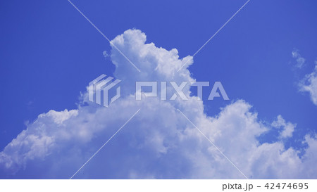 夏の雲(入道雲イメージ) 夏の雲(入道雲イメージ) 42474695