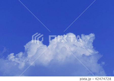 夏の雲(入道雲イメージ) 夏の雲(入道雲イメージ) 42474728