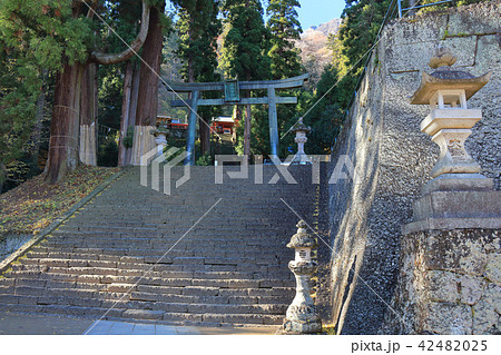 群馬の妙義神社 銅製の明神鳥居 群馬の妙義神社 銅製の明神鳥居 42482025