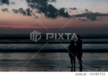 海辺の恋人 42482731