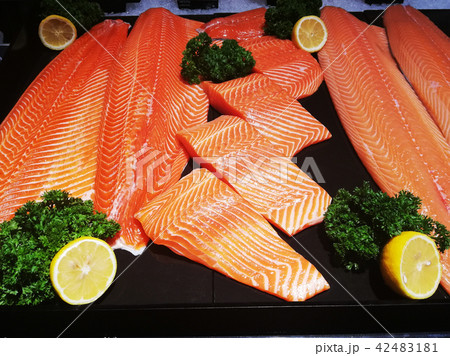 Salmon fillets frozen on ice 42483181