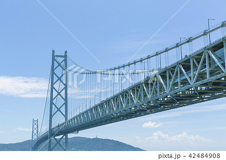 晴天の明石海峡大橋 晴天の明石海峡大橋 42484908