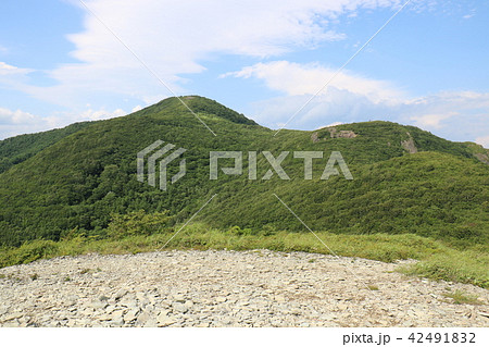 福島県郡山市の額取山と大将旗山 福島県郡山市の額取山と大将旗山 42491832