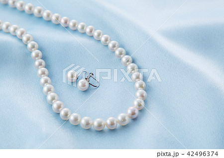 真珠のアクセサリー 42496374