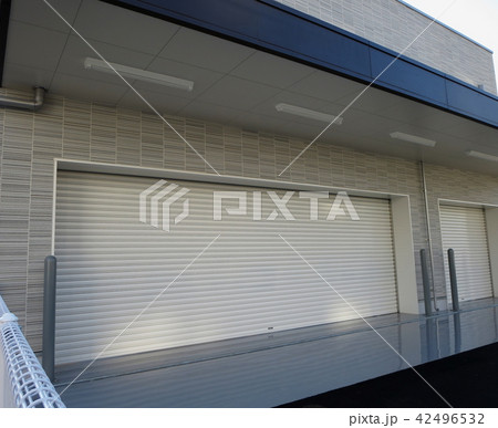 ガレージ 42496532