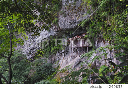 【国宝】三徳山 三佛寺（三仏寺）投入堂（奥院・蔵王殿） 42498524