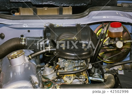 Under the Hood 42502996