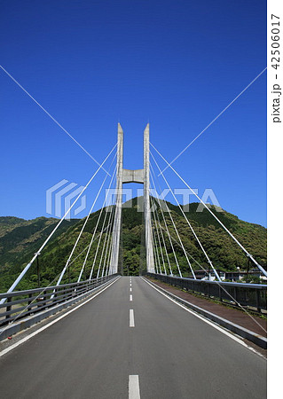 高知県四万十川沿いの道 42506017