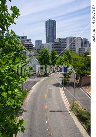 千里中央・ビルのある街並み 千里中央・ビルのある街並み 42507587