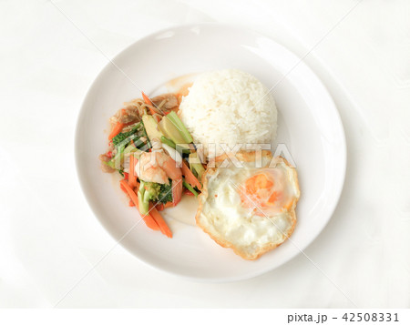 Fried Savory sauteed mixed vegetables with shimp Fried Savory sauteed mixed vegetables with shimp 42508331