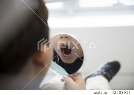 一人 1人 子供 42508912