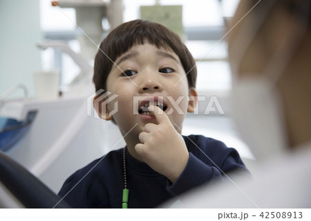 一人 1人 子供 42508913