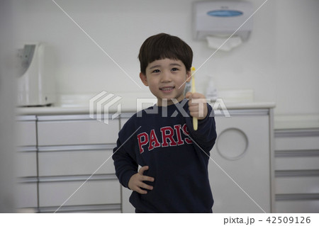 一人 1人 子供 42509126