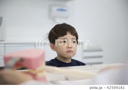 一人 1人 子供 42509181