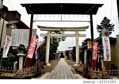 結城市健田須賀神社の鳥居 42511291