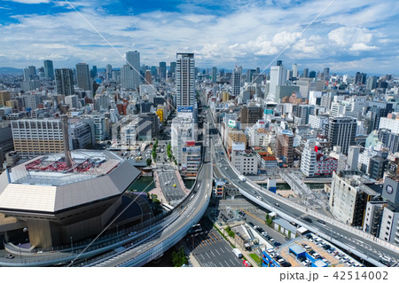 大阪 難波から北方向の街並み 42514002
