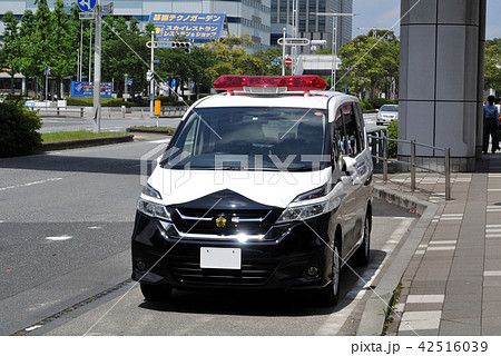 千葉県警のワンボックスタイプのパトカー 42516039
