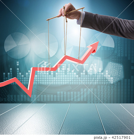 Hand supporting the growth chart line 42517901