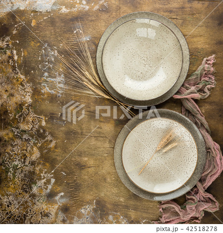 Food background with empty plates Food background with empty plates 42518278