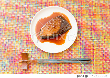 ブリの照り焼き　真上から 42520006