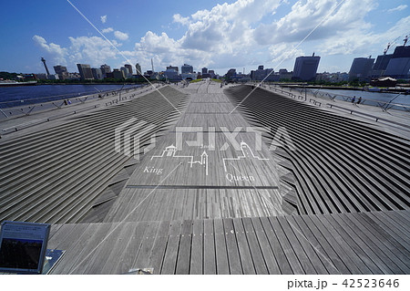 横浜三搭のマーク (大さん橋) 横浜三搭のマーク (大さん橋) 42523646