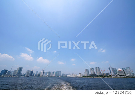 日本の東京都市景観　東京五輪開幕まで２年。東京タワーや五輪選手村などを望む＝7月24日撮影 42524716