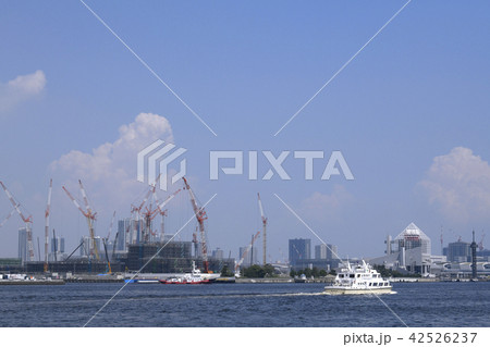 日本の東京都市景観 東京五輪開幕まで2年。新東京丸や選手村などを望む=2018年7月24日撮影 日本の東京都市景観 東京五輪開幕まで2年。新東京丸や選手村などを望む=2018年7月24日撮影 42526237