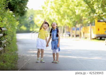 子供 友達 友人 42529943
