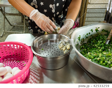 Taiwan traditional food: Oyster Fritters 42533259