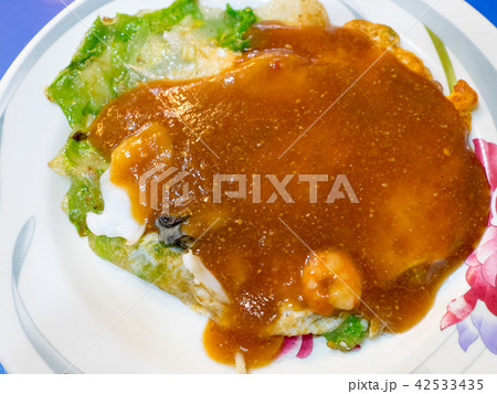Taiwanese Street Food : Oyster Omelet Taiwanese Street Food : Oyster Omelet 42533435
