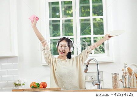 韓国人 女性 音楽 42534528