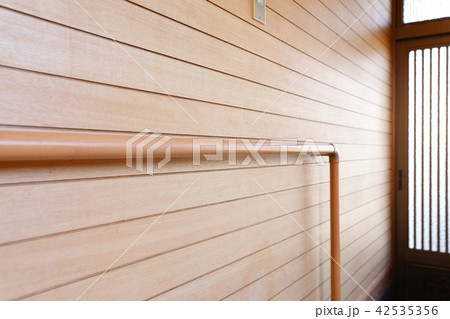 手摺　バリアフリー 42535356