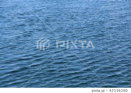 <米国>青い水面 <米国>青い水面 42536260