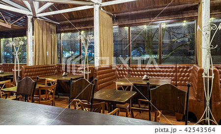 empty restaurant in the evening 42543564