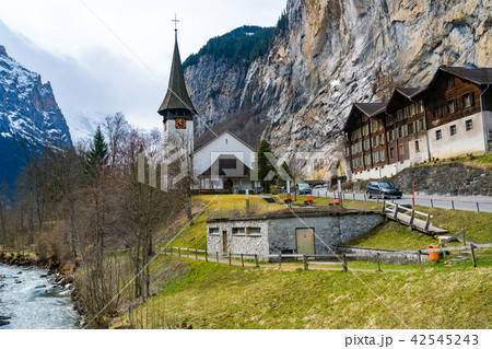 Outdoor scene of Lauterbrunnen Village 42545243