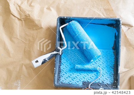 House renovation tools 42548423