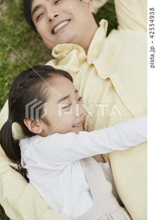 人物 子供 女の子 42554938