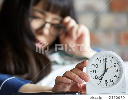 女性　朝　ライフスタイル 42560070