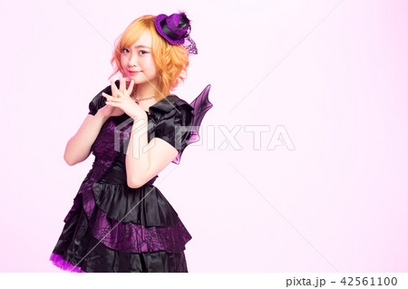 女性　ポートレート　コスプレ 42561100