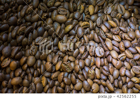 Roasted Coffee Beans 42562255