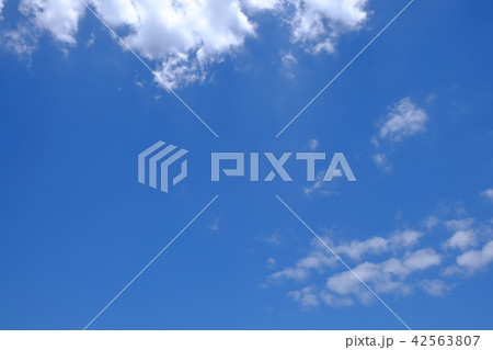 青空と白い雲 青空と白い雲 42563807