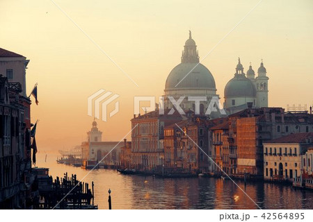 Venice Grand Canal sunrise and boat 42564895