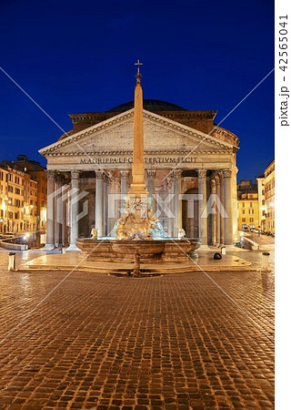 Pantheon 42565041