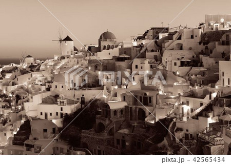 Santorini skyline night 42565434