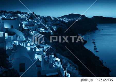 Santorini skyline night 42565435