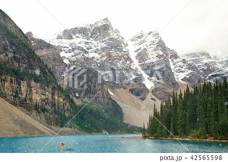 Moraine Lake Moraine Lake 42565598