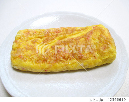 出来たての家庭の厚焼き玉子(カニカマ入り) 出来たての家庭の厚焼き玉子(カニカマ入り) 42566619