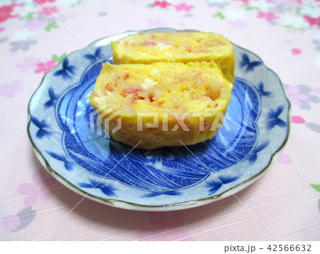 出来たての家庭の厚焼き玉子(カニカマ入り) 42566632