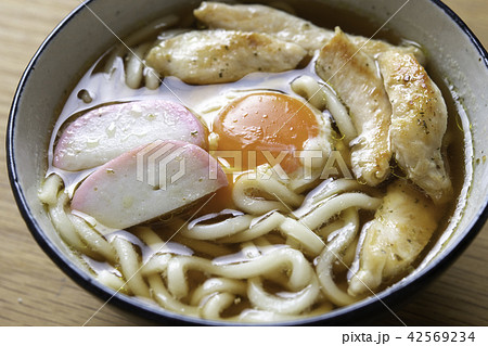 鶏ササミの月見うどん 42569234