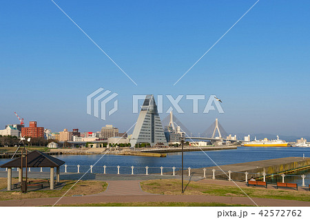 【青森ベイエリア】早朝の青森ベイエリアの風景 【青森ベイエリア】早朝の青森ベイエリアの風景 42572762